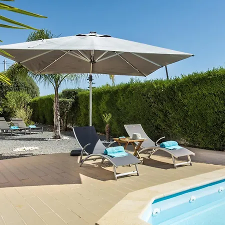 펜션 Casa Jacadi Luxury Villa, Private Pool, Rooftop Terrace With Sea View! Armação de Pêra