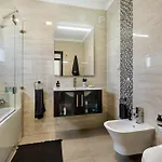 Casa Jacadi Luxury Villa, Private Pool, Rooftop Terrace With Sea View! アルマカオ・デ・ペラ