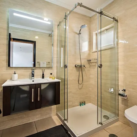 Dom wakacyjny Casa Jacadi Luxury Villa, Private Pool, Rooftop Terrace With Sea View! *